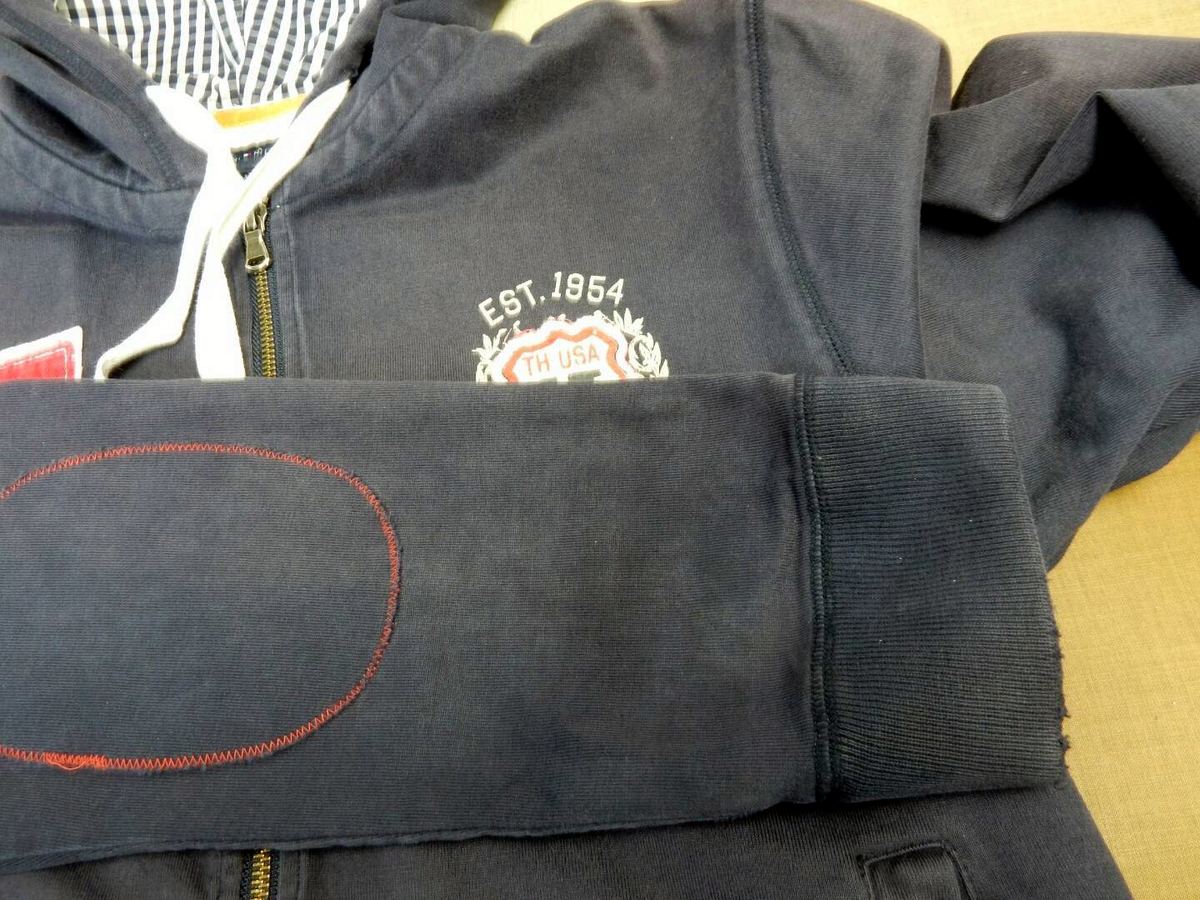 アクリル絵の具のシミ After