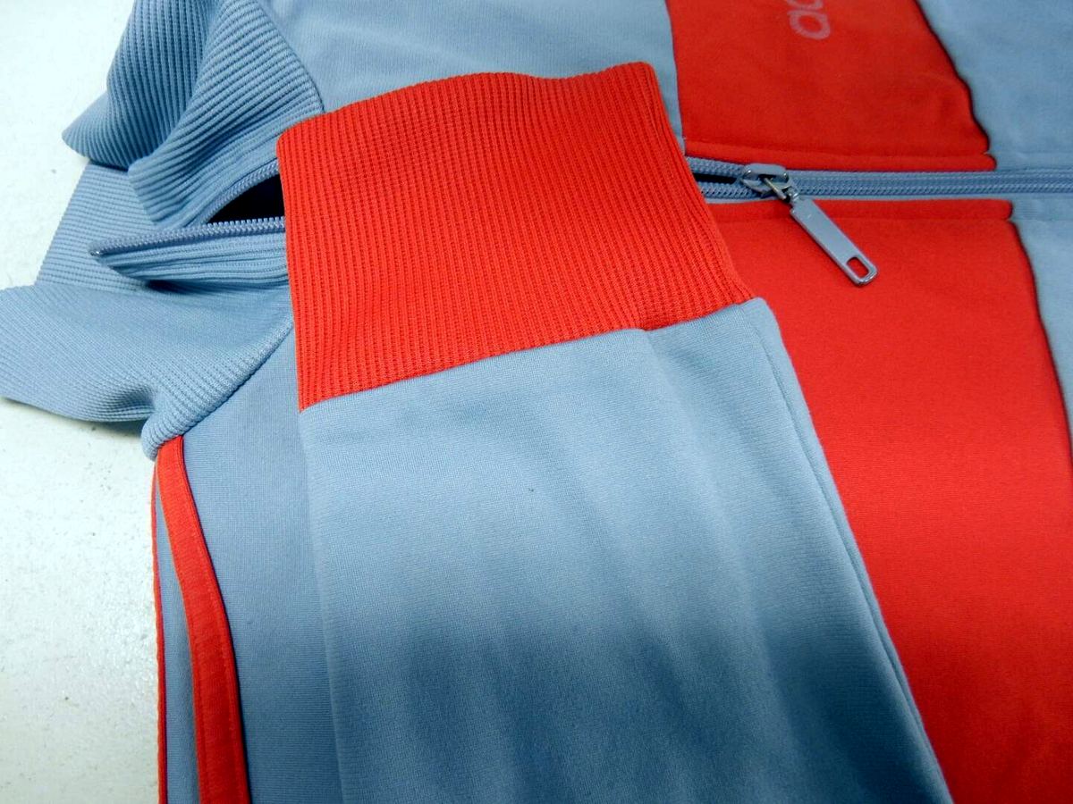 接着剤のシミ After