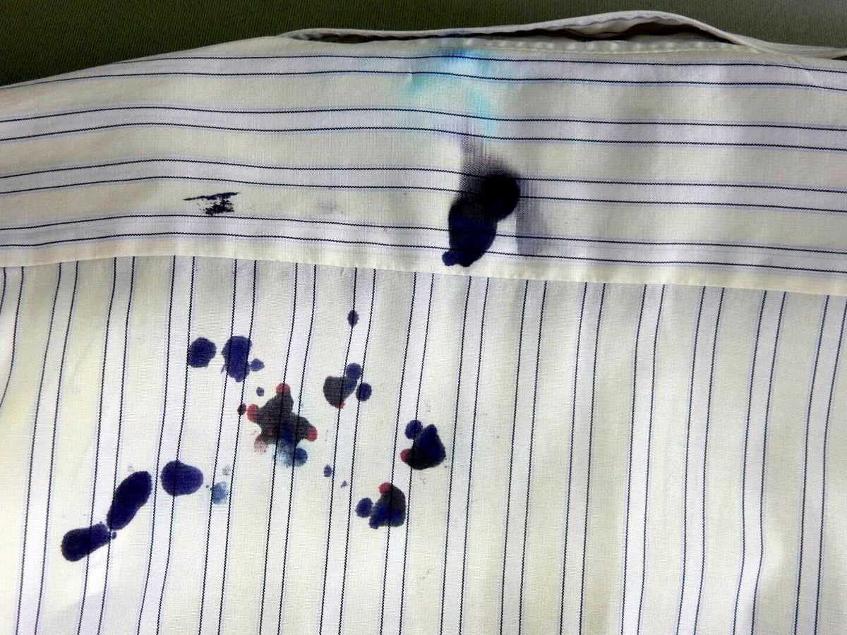 ボールペンのインクのシミ Before