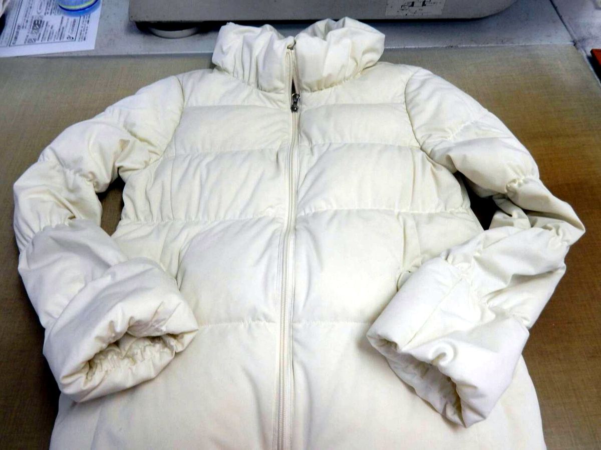 ダウンの不溶性のシミ After